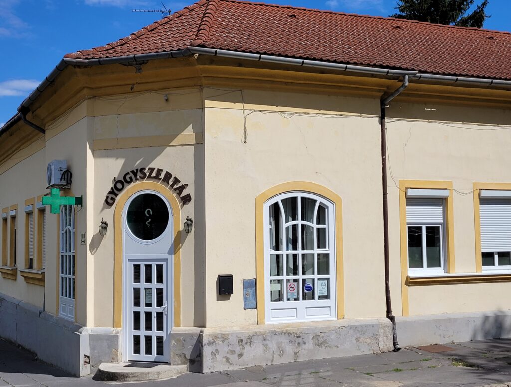 Arany kígyó gyógyszertár